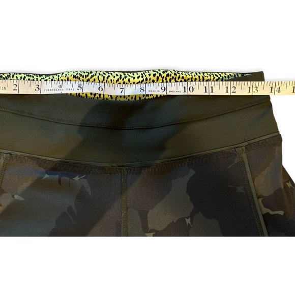 LULULEMON 🇨🇦 Camo Crop Leggings Size 4-6 (No Tag) Mesh sides and Back Army - Picture 9 of 11